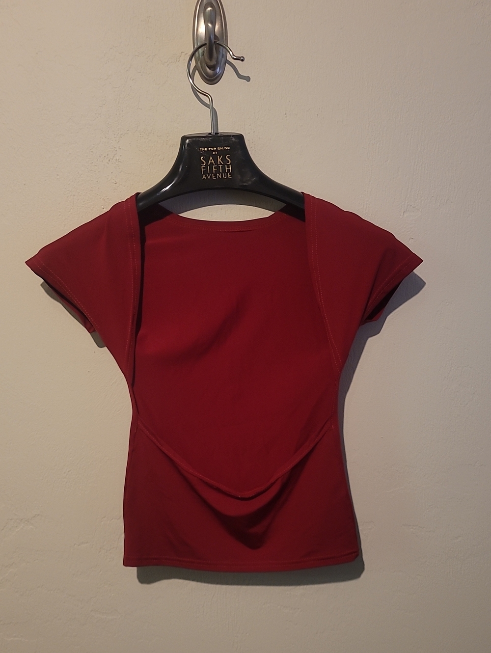 Women’s Burgundy Short-Sleeve Draped Front, Open Back Top